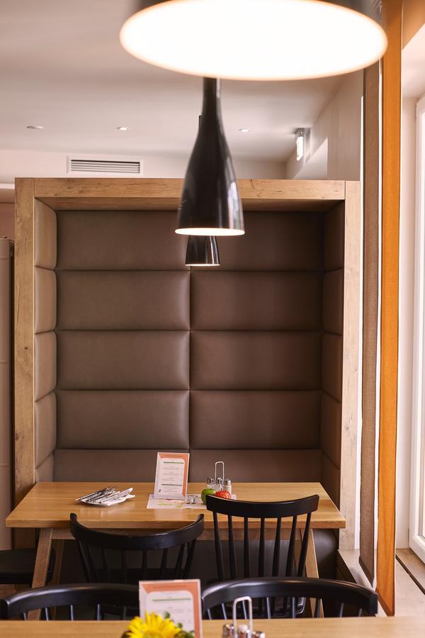 Hotel Goll Pforzheim-Niefern Luaran gambar